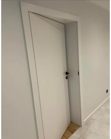 "UNI 10" Internal doors. Inverted-rebate